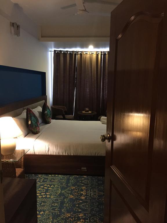 Luxtay Suites 벵갈루루 객실 사진