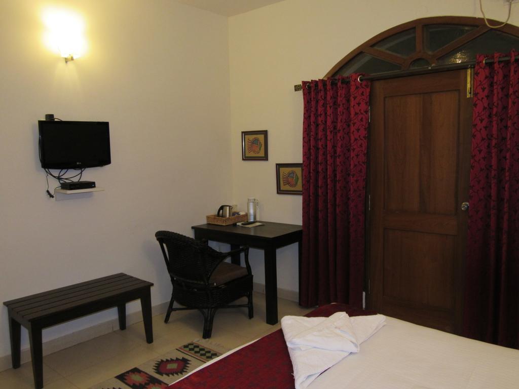 Luxtay Suites 벵갈루루 객실 사진